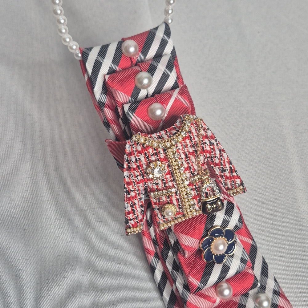 Handcrafted Luxury Fashion Necktie Necklace 📿 (TARTAN GIRL) - Picture 11 of 14